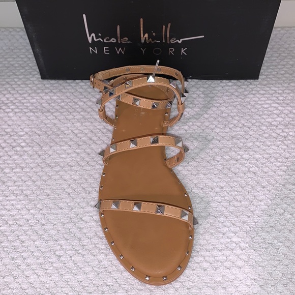 Nicole Miller Tanny Tan Sandals - Picture 4 of 12